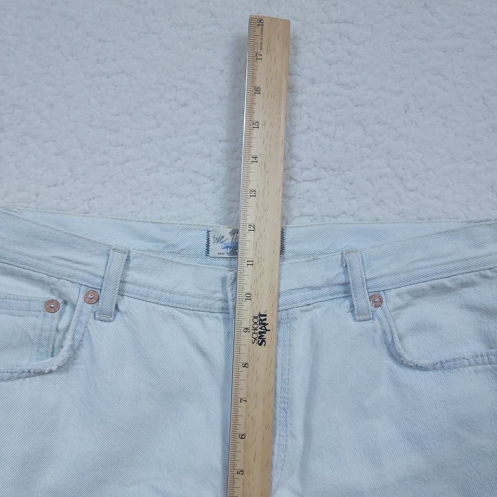 We The Free Jeans Womens 28 Light Blue Destroyed Straight Leg Button Fly Grunge - Picture 5 of 7